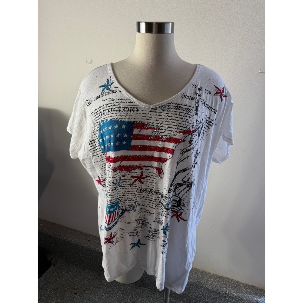 Onque Casual Womens Plus 2X Patriotic American Flag Rhinestone V Neck T Shirt